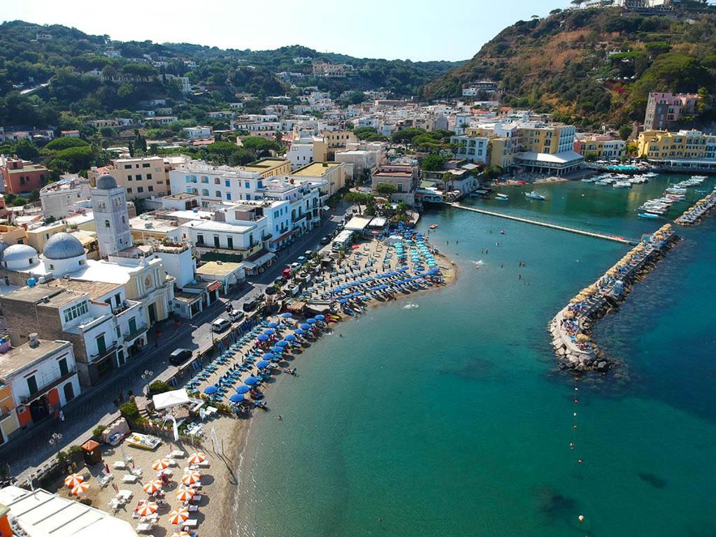 B&B Celestina Ischia Lacco Ameno  Luaran gambar