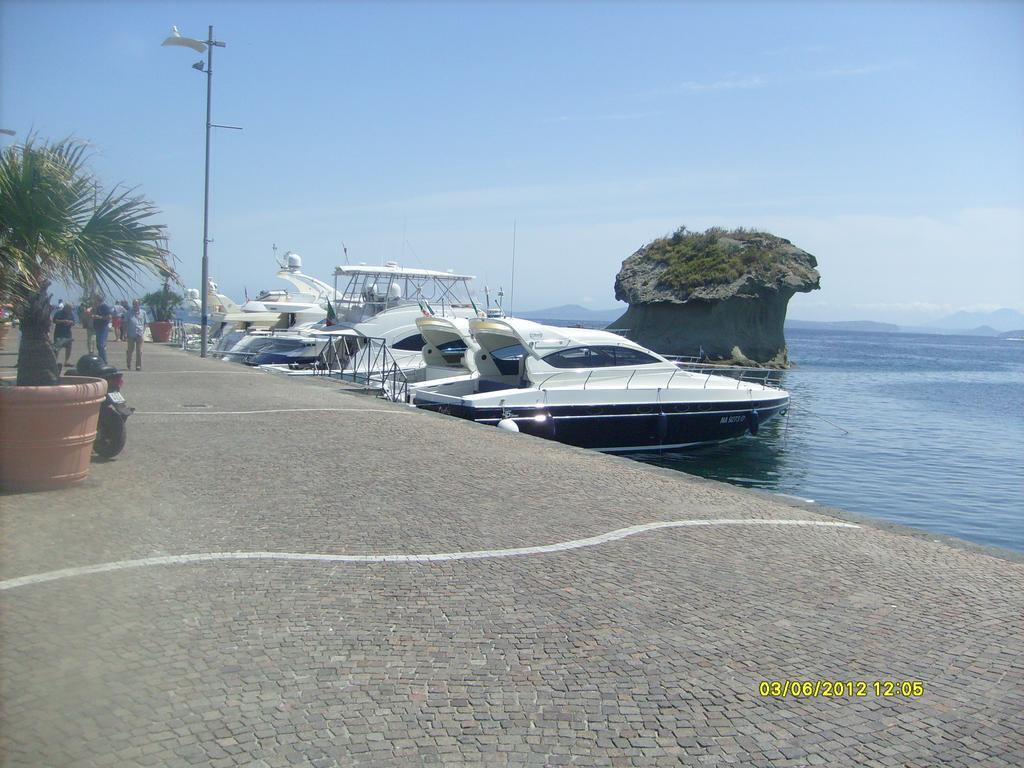 B&B Celestina Ischia Lacco Ameno  Luaran gambar